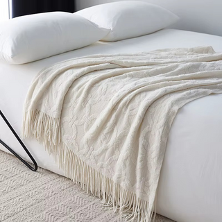 Bouclé Throw Blanket with Fringe – Cozy Textured Bed & Sofa Throw